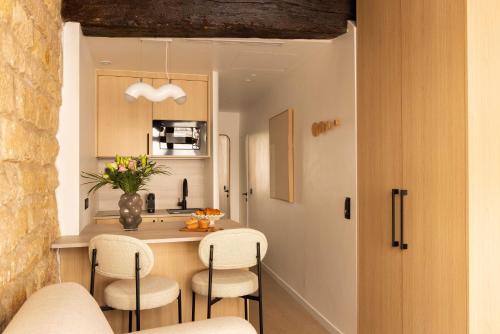 Modern apartment -AC-1BR-4P-Pantheon 