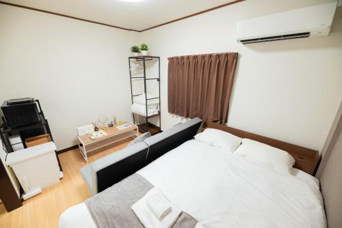 マエカワビル403Private In-Room Theater