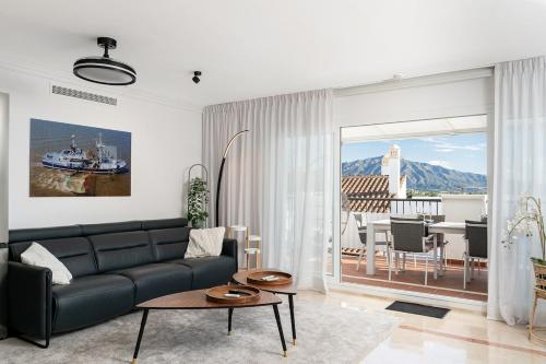 Penthouse in Paraíso Pueblo Style & Serenity