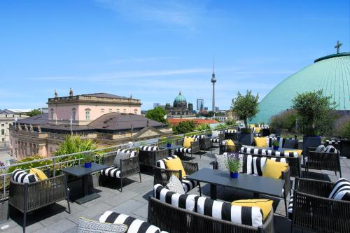 Rocco Forte Hotel De Rome - image 9