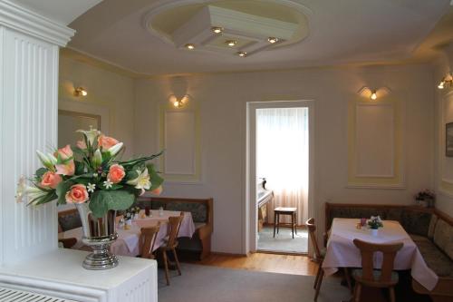 ห้องอาหาร, โรแมนติก-เพนชั่น อัลเบรชท์ - ซินซ์ 1901 (Romantic-Pension Albrecht - since 1901) in ชวานเกา