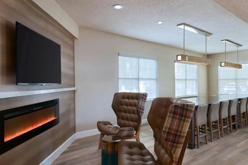 Residence Inn by Marriott Houston The Woodlands/Lake Front Circle - image 9