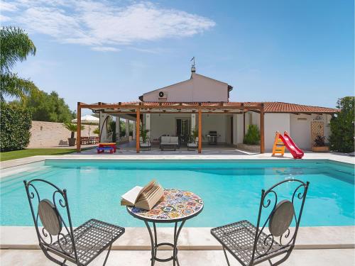 Spacious villa in Siracusa with private garden – khách sạn tại Syracuse