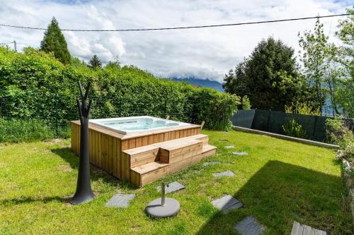 Plancherine, Villa récente avec Jacuzzi Privatif (Plancherine, Villa recente avec Jacuzzi Privatif) in Verrens-Arvey