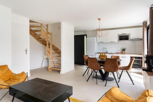 Plancherine, Villa récente avec Jacuzzi Privatif (Plancherine, Villa recente avec Jacuzzi Privatif) in Verrens-Arvey