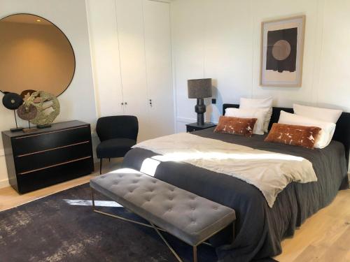 1 queen bed
