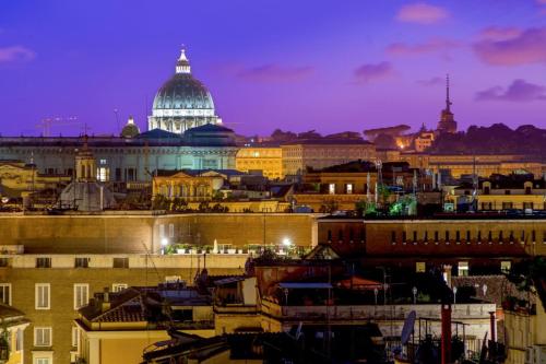 The Inn at the Spanish Steps Luxury Collection - Honeymoon Suite - image 2