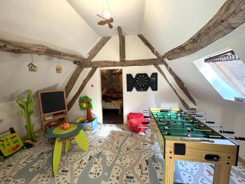 Atpūtas iespējas, La Maison Labonnechose - Piscine chauffée - Calme - Jeux (La Maison Labonnechose - Piscine chauffee - Calme - Jeux) in L'Oudon