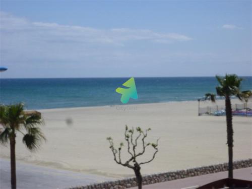 Appartement classé face mer en plein centre-ville - Location saisonnière - Canet-en-Roussillon