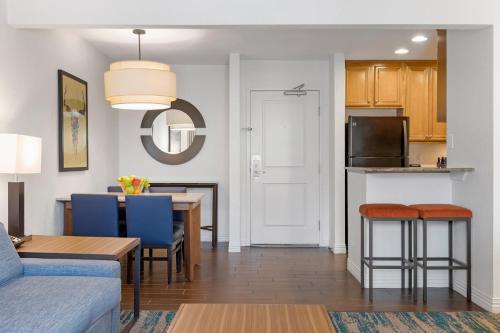 Desert Rose Resort - image 11