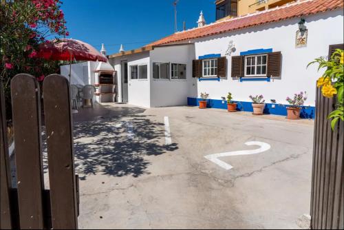 Blife Lucelya private rooms at Faro beach in Ludo