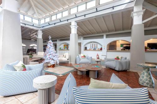 Fojė, Ocean Point Beach Resort & Spa Adults Only in Sent Džonsas