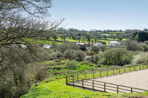 Skats, Middle Barn at Cusgarne Manor, adults only in Gvenapa