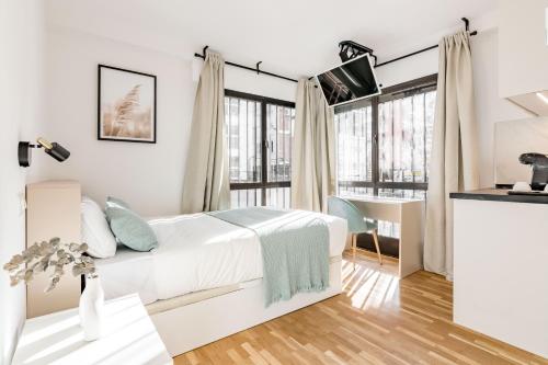 Square Rooms by Charming, cerca del aeropuerto y con un pequeño gimnasio (Square Rooms by Charming, cerca del aeropuerto y con un pequeno gimnasio) in Hortaleza