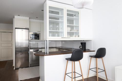 2ndhomes Cozy 44m2 1BR Home with the Best Location in Kamppi!, Helsinki