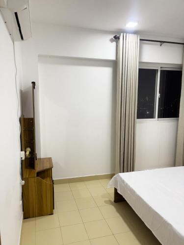 Semi Luxury Apartment in the heart of CMB - image 12