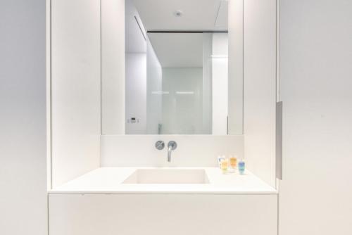 Luxury Apartment at Muraba Residence - image 7