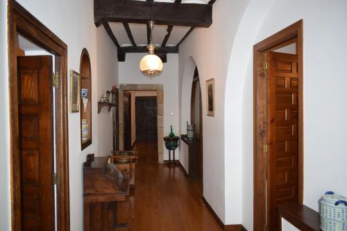Vestabils, Casona De Linares in Selaya