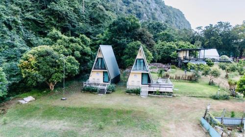 The Pano Hup pa tat in Lan Sak