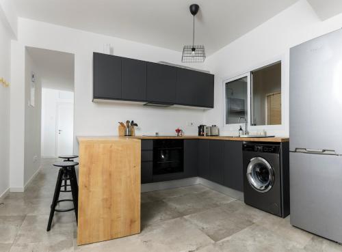Bright 2BR by Pedieos Park, near Old Town in Ayios Andreas