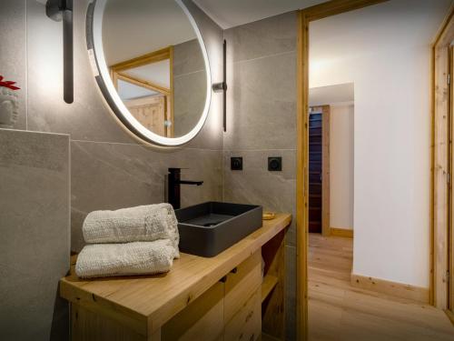 Bathroom, Chalet Belle Source B - OVO Network in Saint Nicolas La Chapelle