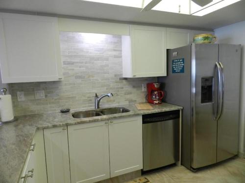 Sherwin Highly Desired 2BR Lower Floor Overlooks Pool #306 in Daytona Beach, USA