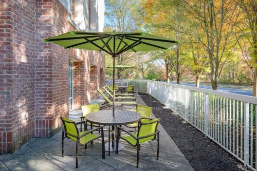 Springhill Suites by Marriott State College - image 9