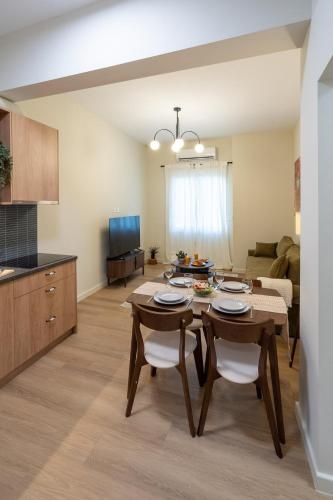 Serene Garden Apartment in Votanikos
