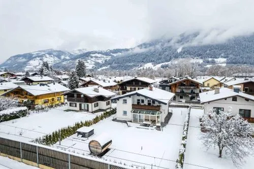 Spa Chalet Lodges by we rent in Zell am See, Österreich