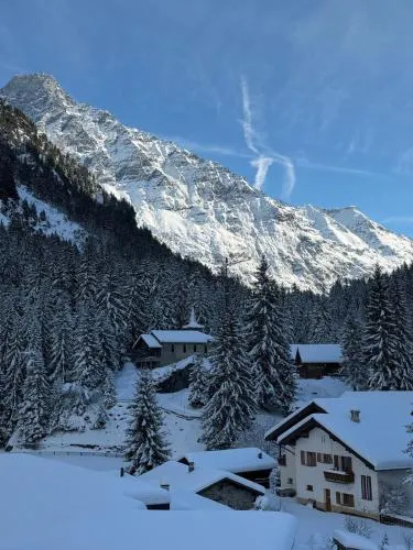 Spacious apartment in Fionnay, Schweiz