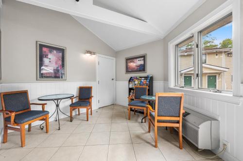 雪松公園旅館 (Cedar Park Inn) in 北斯托寧頓