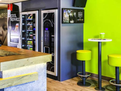 ibis Budget Hotel Vitrolles - image 39