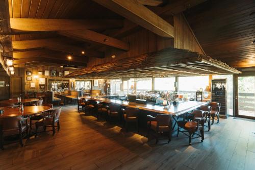 Pine Needles Lodge 5