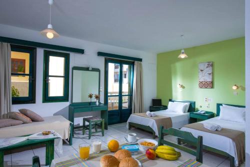 Hello Golden Sun City Center Apts 2