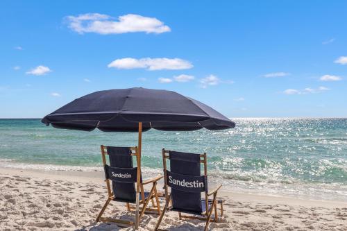 Surrounding environment, Beachside II by Panhandle Getaways in Destin (FL)