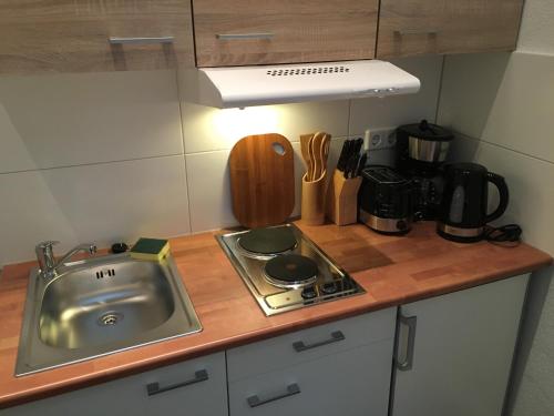 Kitchen, Hotel-Pension Adamshof in Lichtenberg