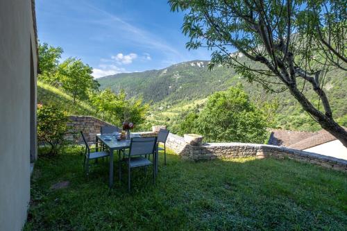 Gîte Gîte 2/4 pers. au Castel de la Peyre (Gite Gite 2/4 pers. au Castel de la Peyre) in Les Vignes (Languedoc-Roussillon)