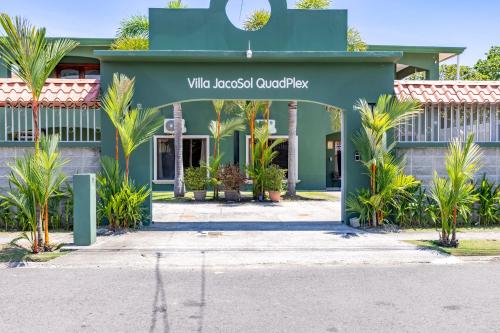 11B Jaco Sol Quadplex -Villa exclusiva con Piscina Compartida, Descanso, Lujo y Tranquilidad, Jacó
