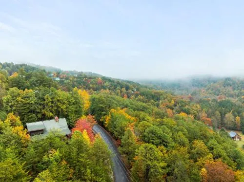 4BD for 10 in Wears Valley w Views & Hot tub photo 2