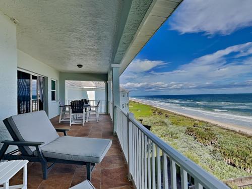 561 Cinnamon Beach, 3 Bedroom, Sleeps 8, Ocean Front, 2 Pools, Elevator in Palm Coast, USA