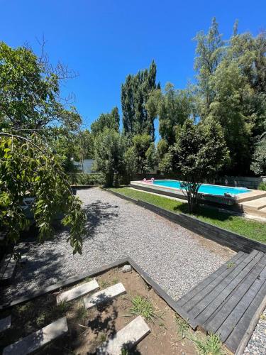 Agradable casa con Tina de agua Caliente y Piscina