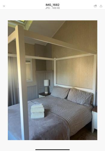 The Annex Apartment is on Cheddar Bridge Apartments