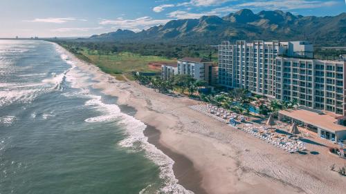 Surfside Oceanfront Suites by Playa Caracol Resorts in El Pajonal