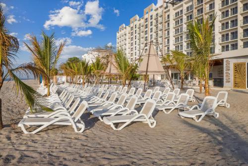 Surfside Oceanfront Suites by Playa Caracol Resorts in El Pajonal
