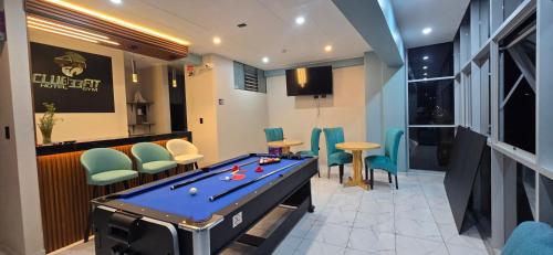 Hotel gym club33