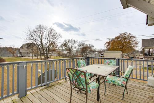 . Near Tennessee River! Pet-Friendly Family Cottage!