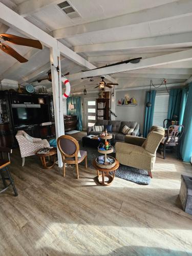 Jalayne's cottage on the Cove in Lake Dallas