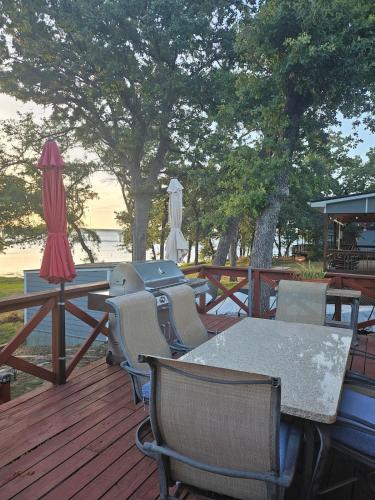 Jalayne's cottage on the Cove in Lake Dallas