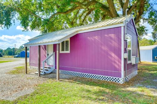 . Pet-Friendly Picayune Tiny Home: 4 Mi to Dtwn!