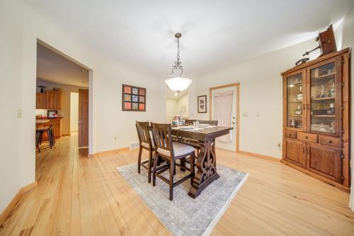 Family & Pet Friendly! 7-Acre Escape in Jefferson in Austinburg (OH)